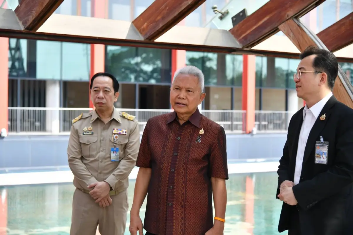 แลนด์มาร์คใหม่! "ประธานโสภณ" สั่งพลิกโฉมรัฐสภา ดัน "ศาลาแก้ว-ลาน ร.7" เป็นปอดแห่งใหม่ใจกลางกรุง