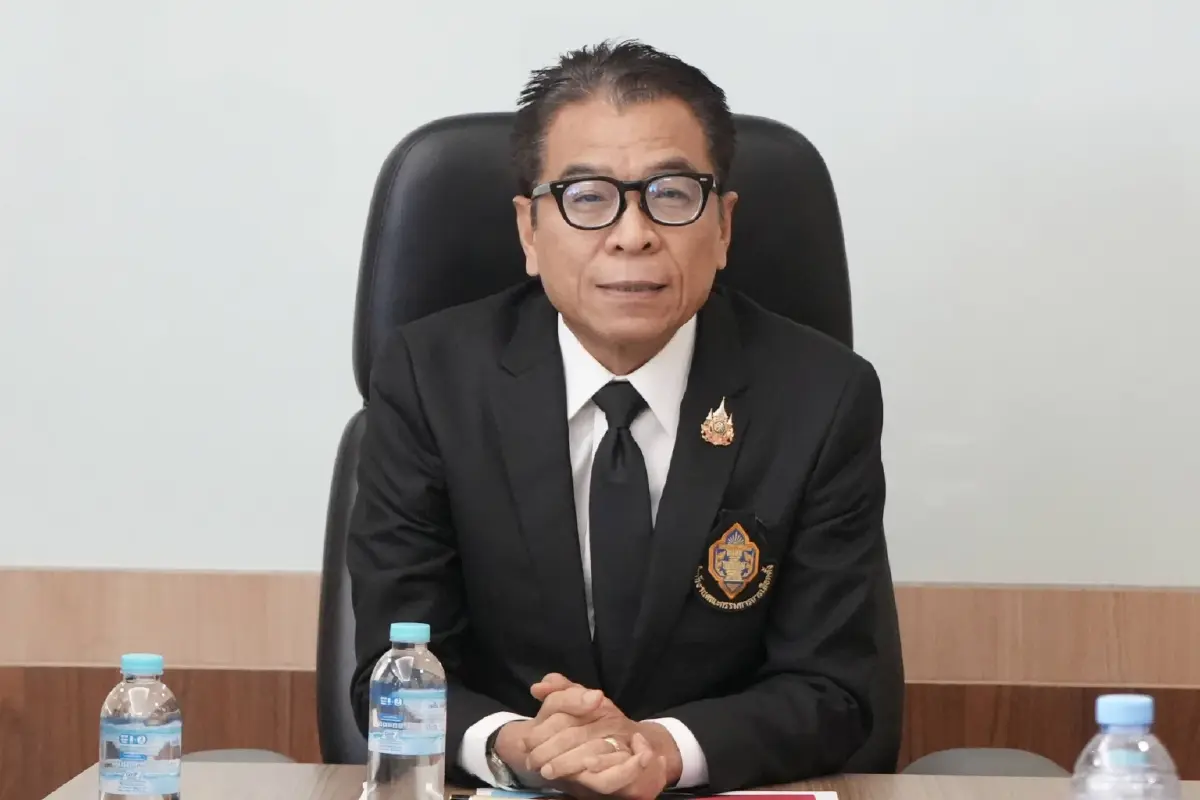"แสวง" เผย ที่ประชุม กกต. เริ่มถกคดี "ฮั้ว สว." บอกข้อมูลหลักฐานมีจำนวนมาก ยังไม่ยืนยันจะ "เสร็จเมื่อไหร่"