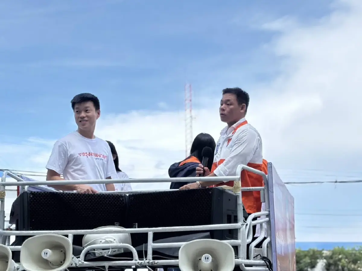 “เท้ง” ขึ้นรถแห่ ปลุกคนกรุงเลือกตั้ง 28 มิ.ย. มั่นใจกระแสตอบรับดี