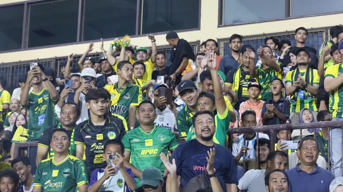 “นรา ยูไนเต็ด” อัด “พีที สตูล” ขาดลอย 5-1 ผงาดขึ้นชั้นไทยลีก 2
