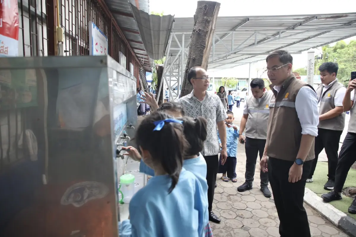 รมช.ศธ.สุ่มตรวจอาหารกลางวันนักเรียน-กำชับคุณภาพต้องดี