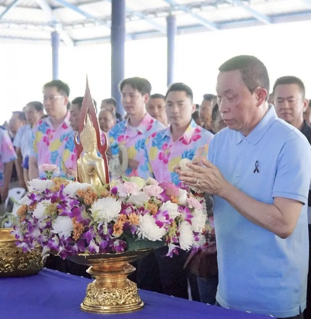 ศักดิ์สยาม คนในเงาที่ยังมากบารมี