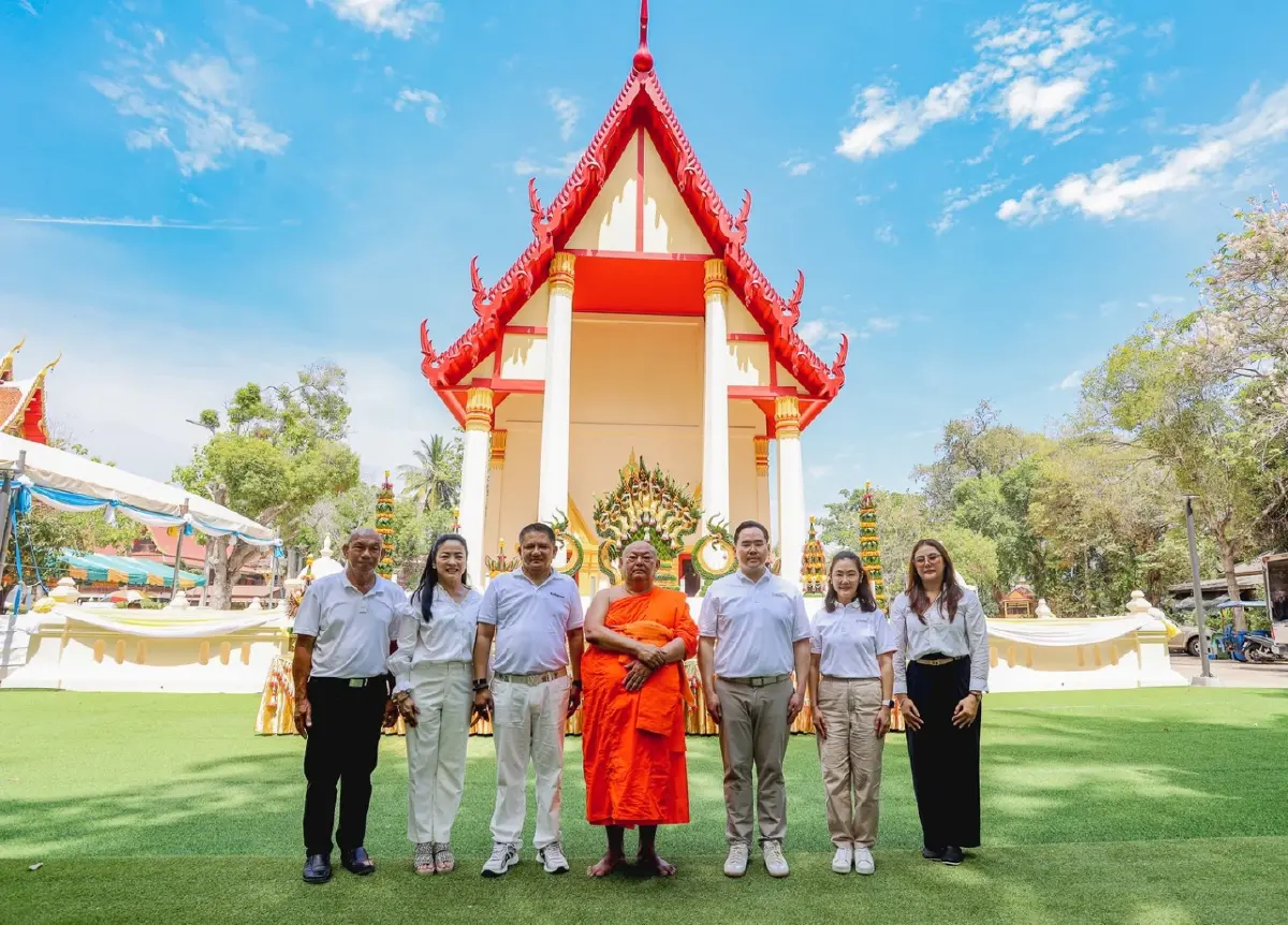 CKPower - ช.การช่าง ยกฉัตรพระประธานอุโบสถเก่าแก่กว่า 200 ปี
