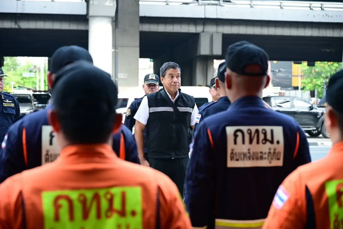 พร้อมทุกเหตุ! "ชัชชาติ" เปิดตัว "สถานีดับเพลิงสุทธิสารโฉมใหม่! รองรับภารกิจฉุกเฉินใจกลางเมือง (มีคลิป)