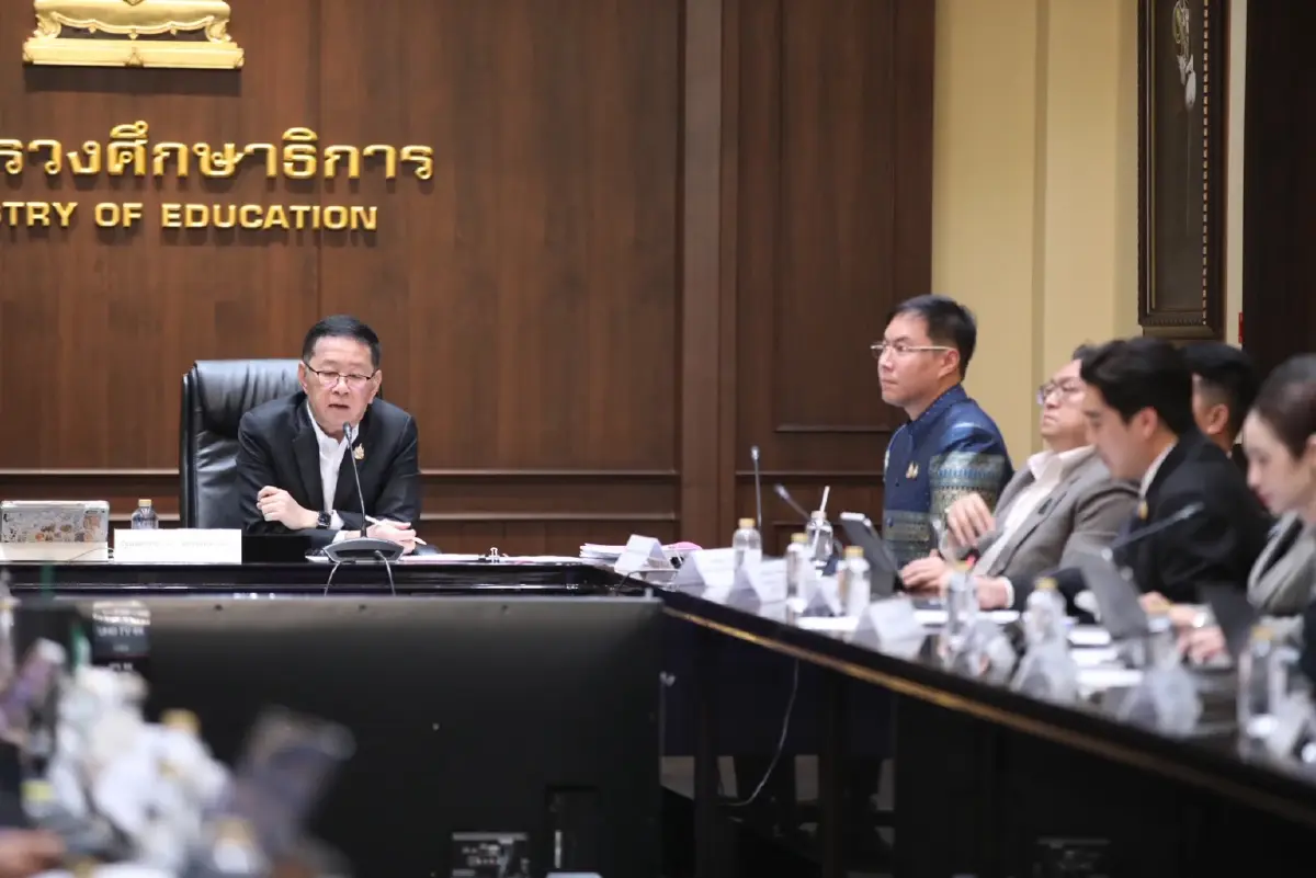 รมช.ศธ.ประกาศหมดยุคครูงานล้น-ลดซ้ำซ้อน-คืนเวลาสอนให้ครู