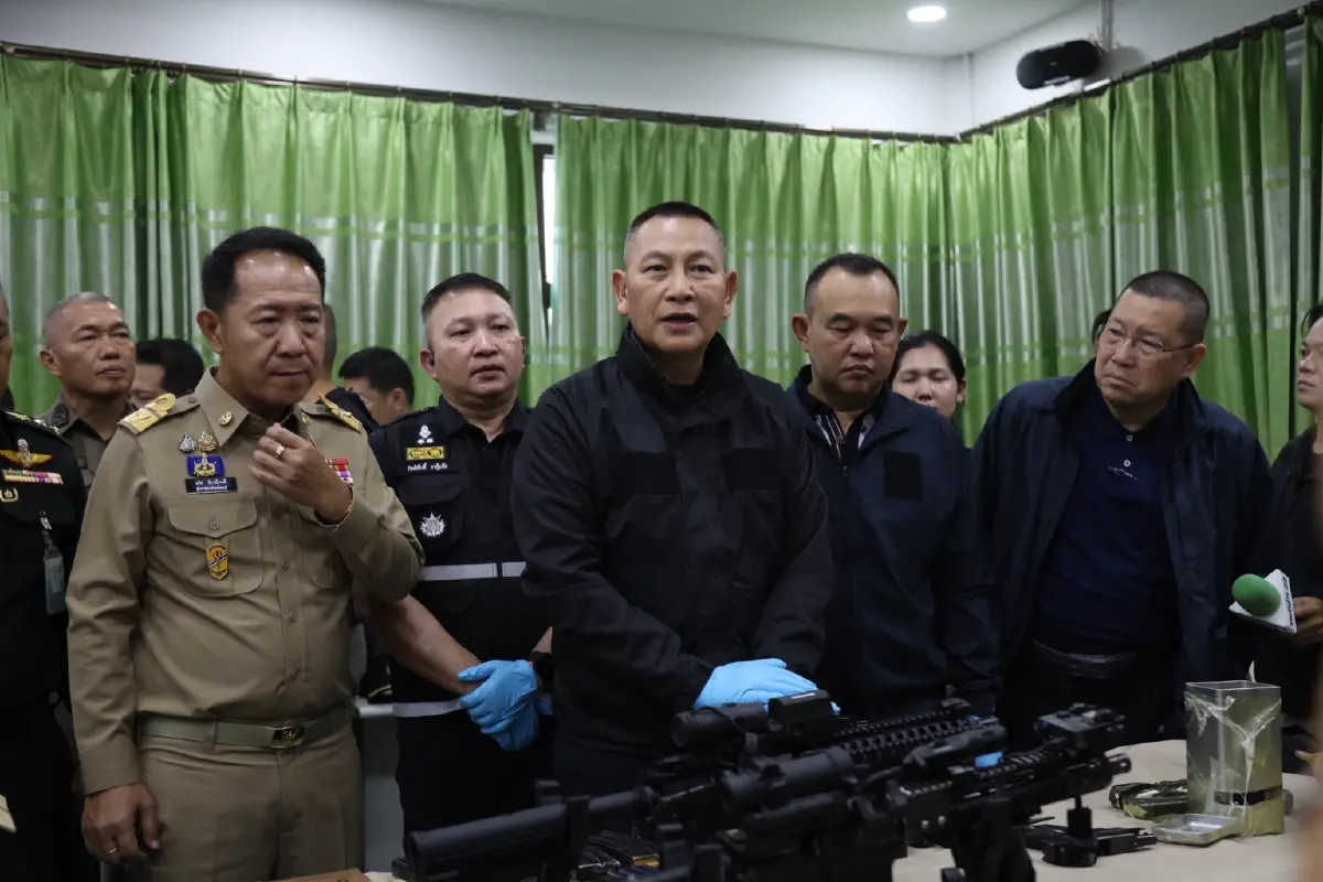 ฟลุคจับ “หนุ่มจีน-คลังแสง” ร้ายแรงกว่าเจอก่อการร้าย? สัญชาติไทย ทำง่ายๆ แค่จ่ายเงิน