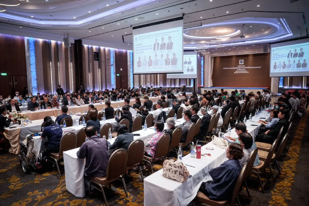 “ยศชนัน” ร่วมวงเสวนา PM 2.5 ชูโมเดลแก้ปัญหาแบบ “เข้าใจพื้นที่” ผสานเทคโนโลยี-ภูมิปัญญาชาวบ้าน