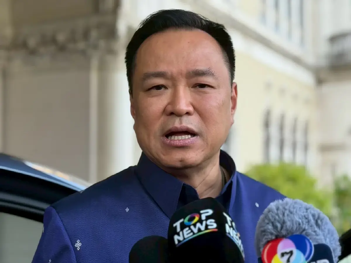 "อนุทิน" กาง 6 กฎเหล็กจัดทำงบปี 70 วงเงิน 3.78 ล้านล้านบาท เบรก "สร้างตึกใหม่-งดดูงานนอก-รุกรถ EV"