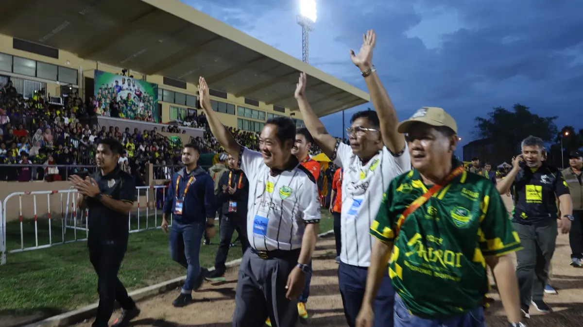 “นรา ยูไนเต็ด” อัด “พีที สตูล” ขาดลอย 5-1 ผงาดขึ้นชั้นไทยลีก 2
