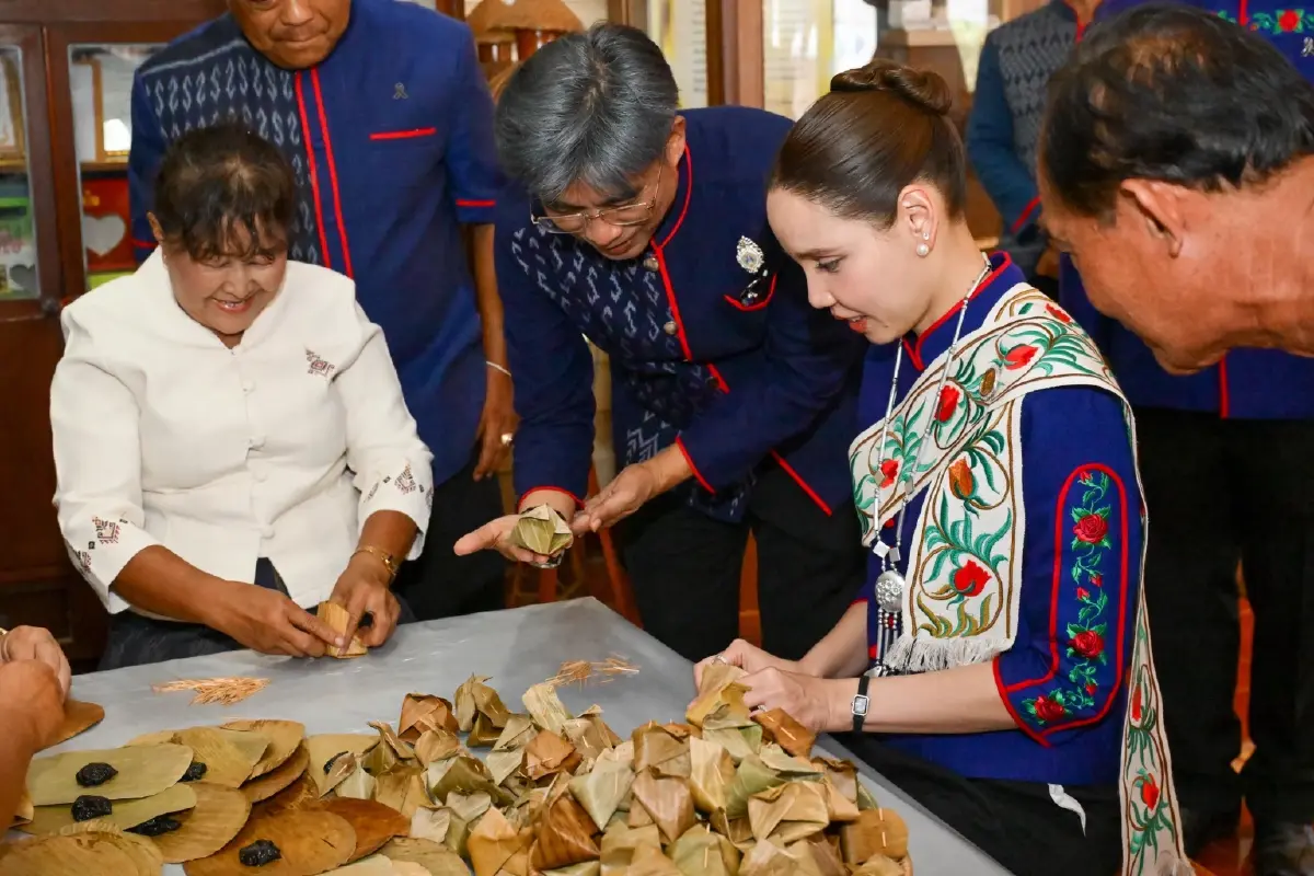 รมว.วธ.รับมอบโบราณวัตถุ "กุดฉิม" จ.นครพนมอายุ 3,000 ปี