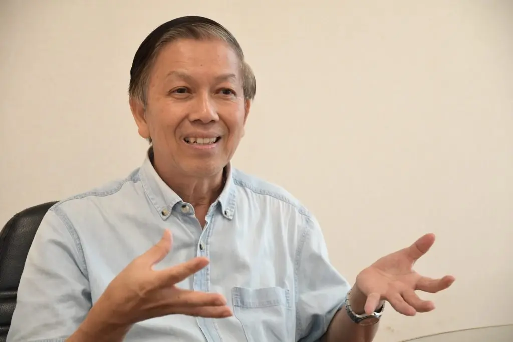ศ.กิตติคุณ ดร.สุรชาติ บำรุงสุข อาจารย์ประจำคณะรัฐศาสตร์ จุฬาลงกรณ์มหาวิทยาลัย 