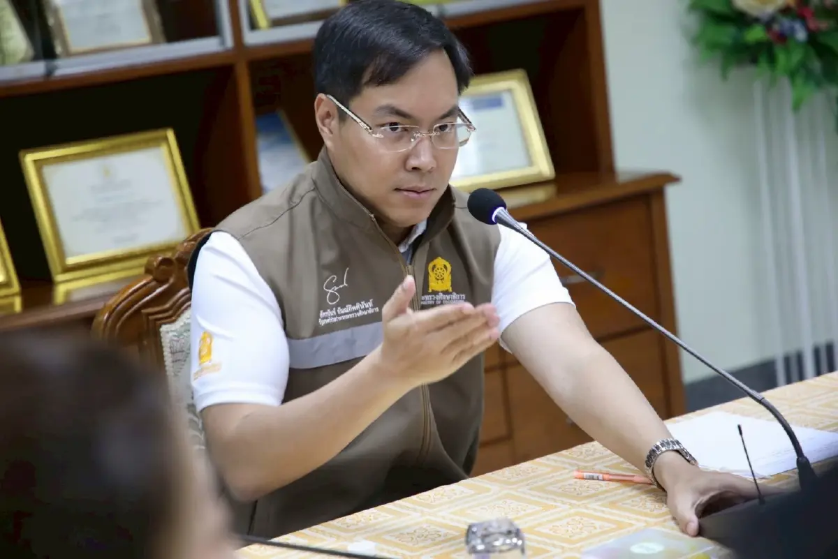 "ศธ.-พม." บุก "ลพบุรี" ชี้ชะตา "อดีตครูหื่น" สั่งเพิกถอนใบอนุญาตตลอดชีพ-เยียวยาเหยื่อ