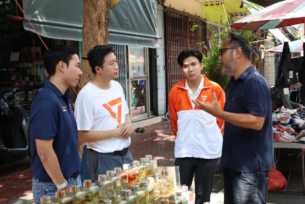 “ปชน.” ลุยสัมพันธวงศ์ เสวนา ค้าขายง่าย จัดระเบียบหาบเร่แบบเข้าใจเมือง