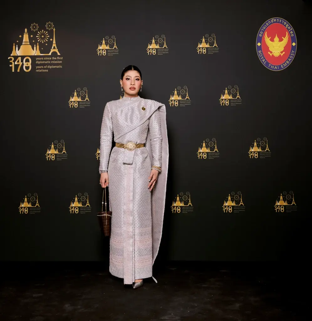 "ราชพัสตราไทยสู่สากล"  อัตลักษณ์ไทยสู่เวทีโลก ผ่านพลัง แฟชั่น ศิลปะ มรดกทางวัฒนธรรม