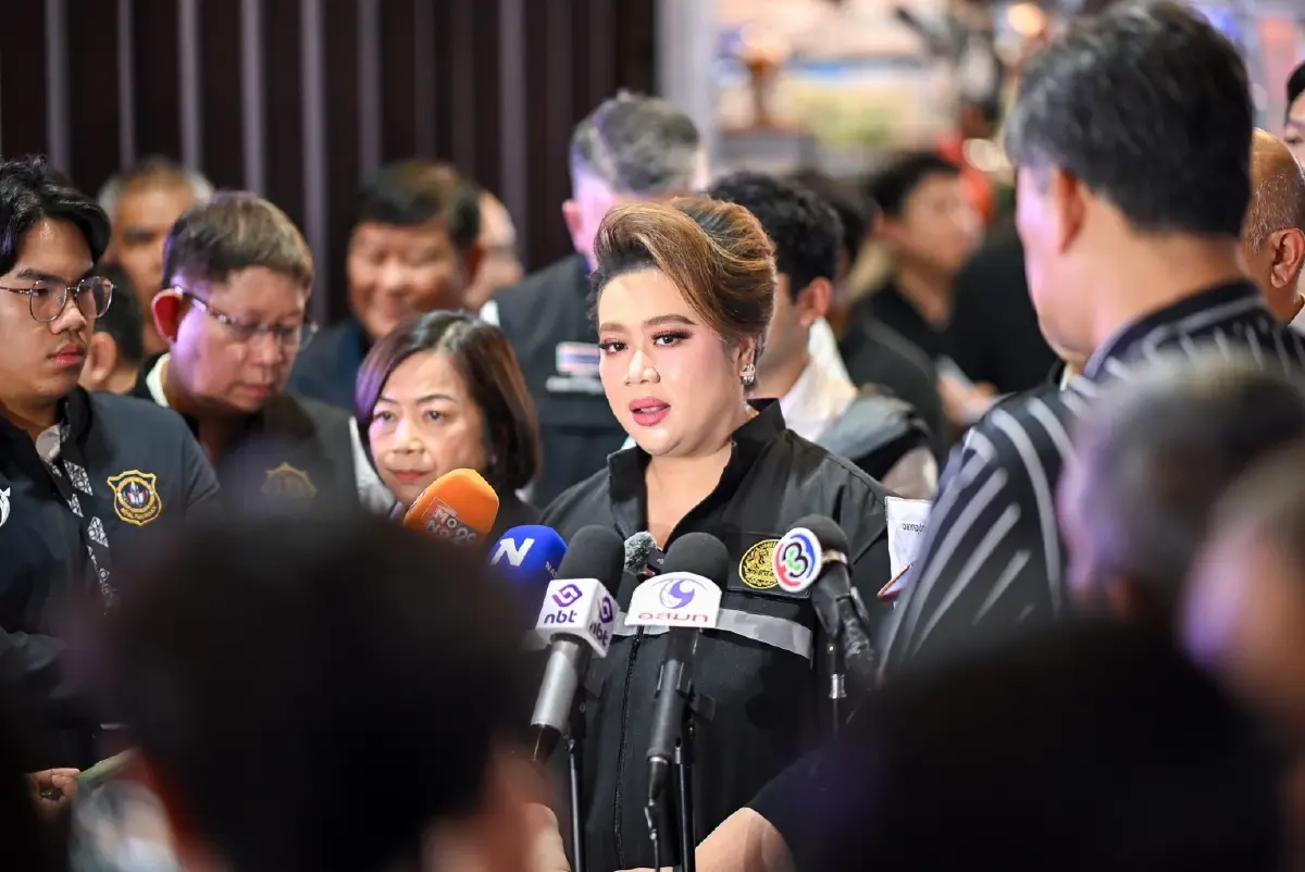 นางสาวศุภมาส อิศรภักดี รัฐมนตรีประจำสำนักนายกรัฐมนตรี 