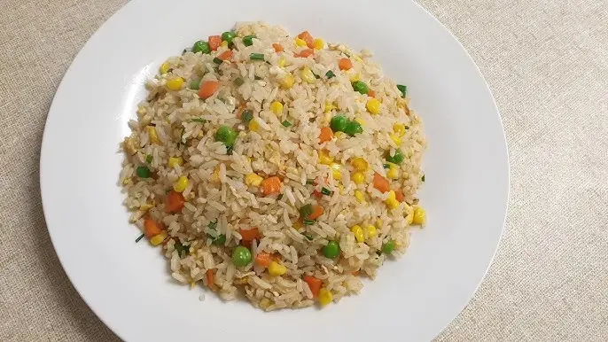 ข้าวสามสีผัด 