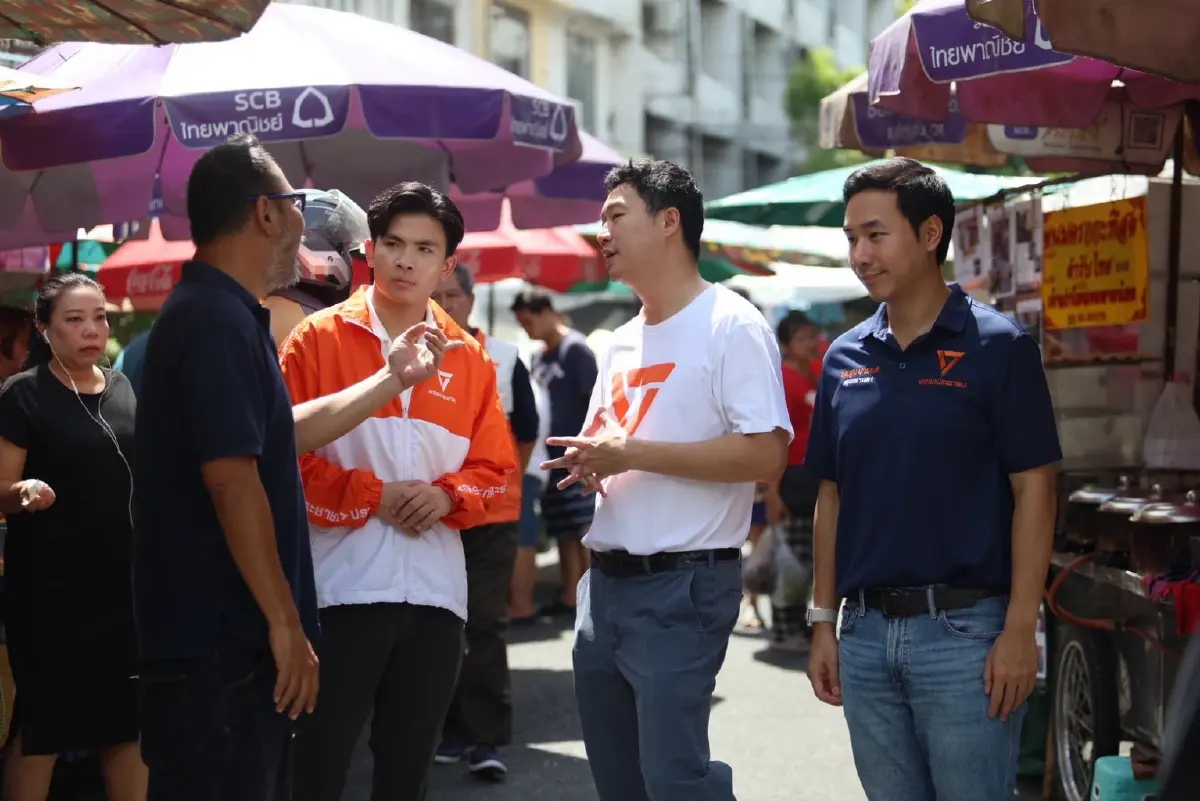 “ปชน.” ลุยสัมพันธวงศ์ เสวนา ค้าขายง่าย จัดระเบียบหาบเร่แบบเข้าใจเมือง