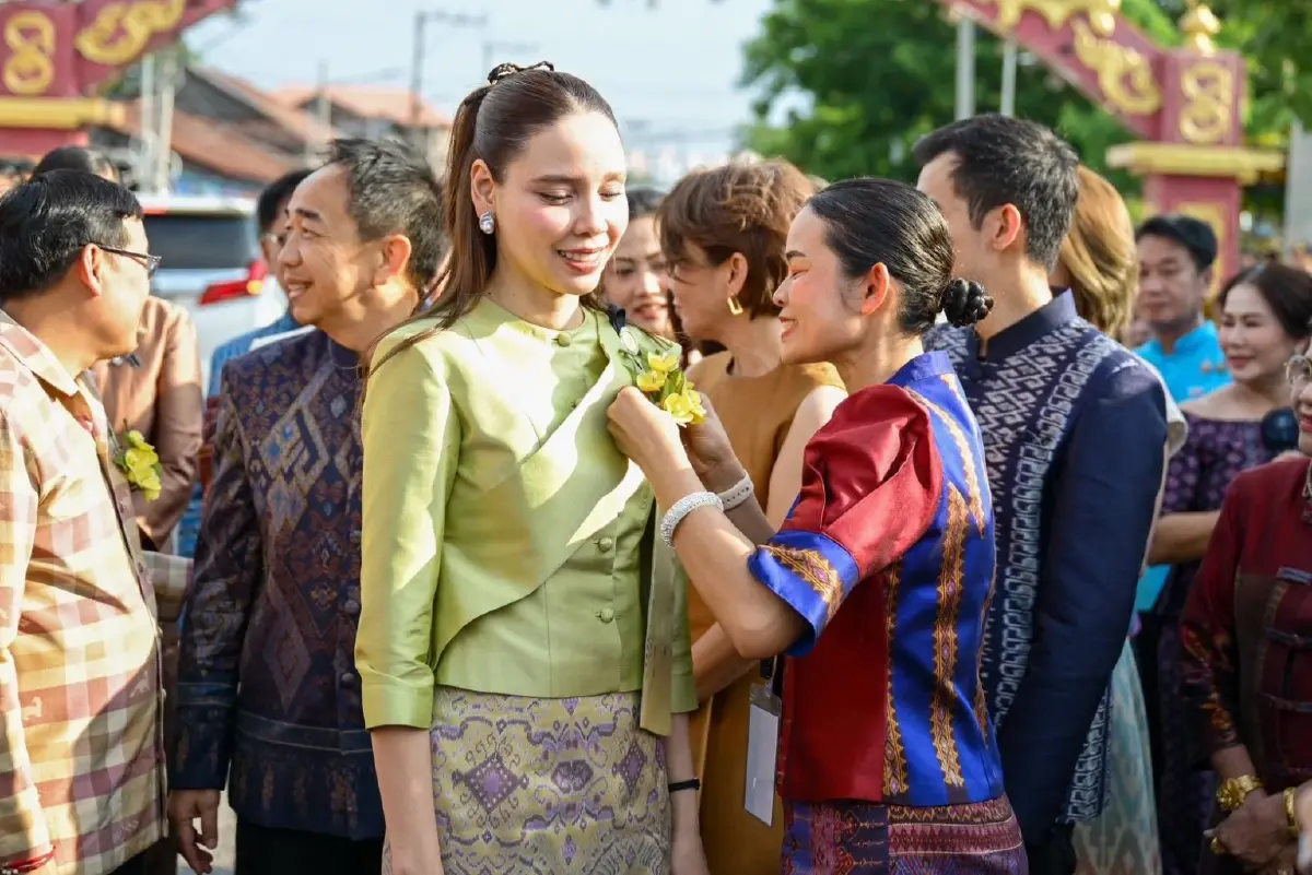 “ซาบีดา” พาสัมผัสเสน่ห์ไหมมัดหมี่ขอนแก่น เปิดรันเวย์แฟชั่นดันสู่สากล