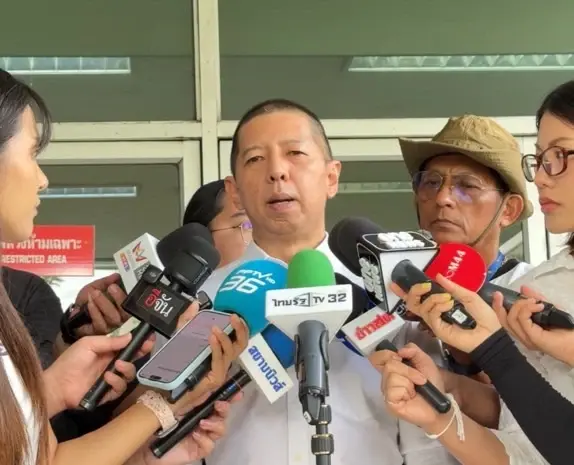 พล.ต.ต.วิรุฬห์ ศุภสิงห์ศิริปรีชา ผู้บังคับการสถาบันนิติเวชวิทยา 