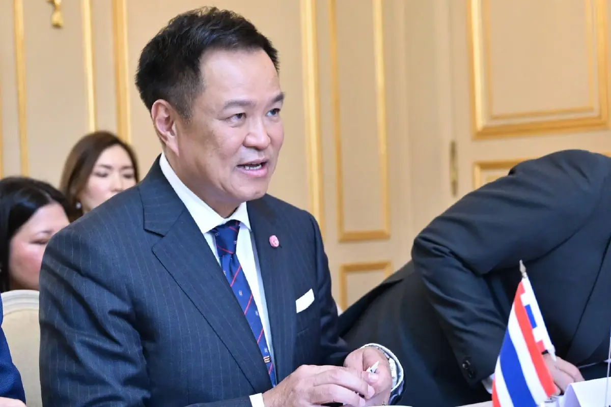 นายอนุทิน ชาญวีรกูล นายกรัฐมนตรีและรัฐมนตรีว่าการกระทรวงมหาดไทย