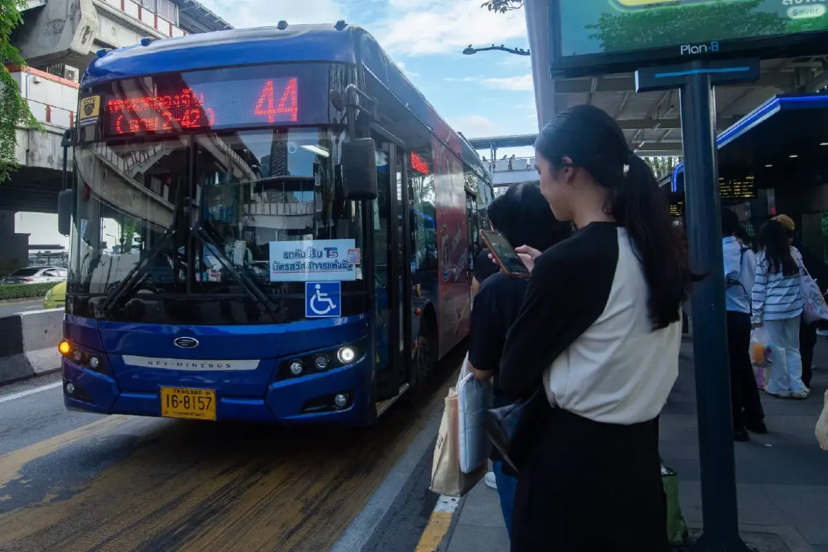 ไทย สมายล์ บัส รับชำระค่าโดยสารผ่าน 'บัตรสวัสดิการแห่งรัฐ' ครบ 124 เส้นทาง ใช้บนรถได้ทุกคัน