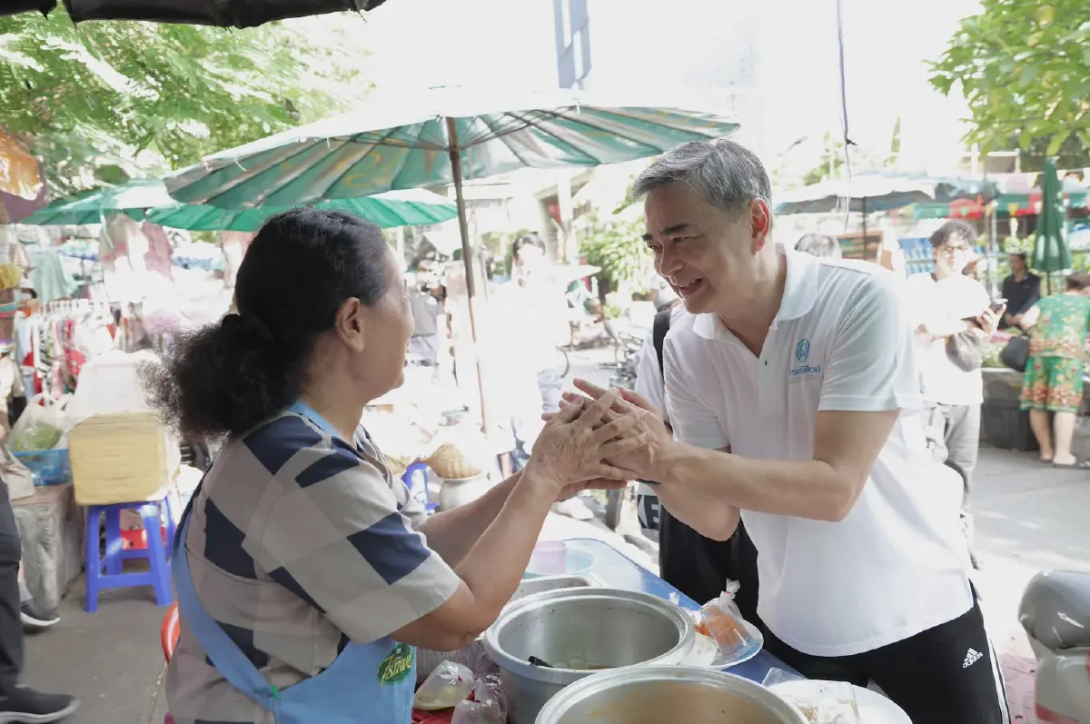 “อนุชา” หาเสียงสวนลุมชู "เพิ่มพื้นที่สีเขียว-ปรับภูมิทัศน์"