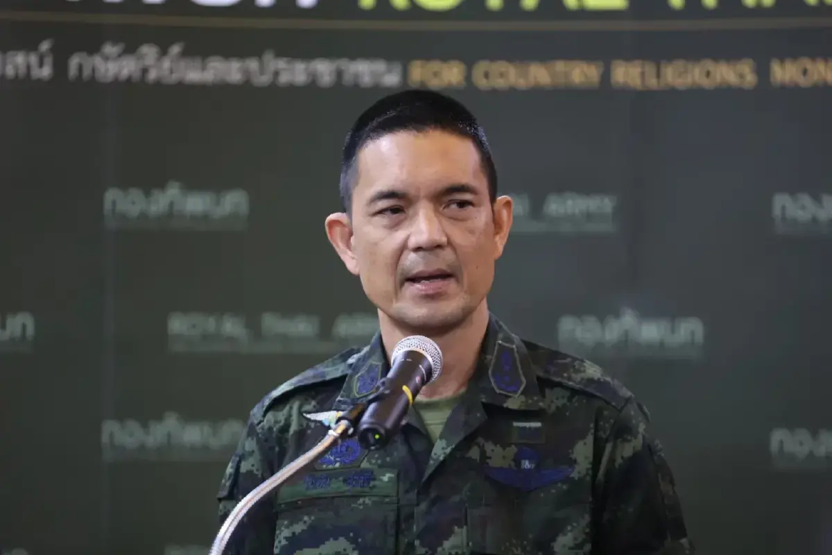 พล.ต.วินธัย สุวารี โฆษกกองทัพบก แถลงตอบโต้แถลงการณ์กัมพูชากล่าวหาไทยปักธงรุกล้ำอธิปไตย และวางเพลิงคลังสินค้าช่องจอม ไร้ความจริง ไร้หลักฐาน