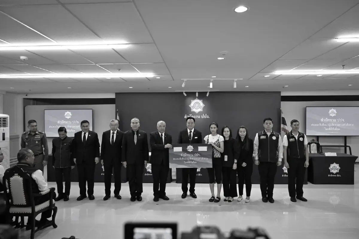 พวกนี้ในคุกก็เปลืองข้าวสุก! "อนุทิน" นำแถลงยึดทรัพย์มิจฉาชีพ ลั่นเป้าหมายสูงสุดคือ "ต้องเอาเงินมาคืนประชาชนให้ได้"
