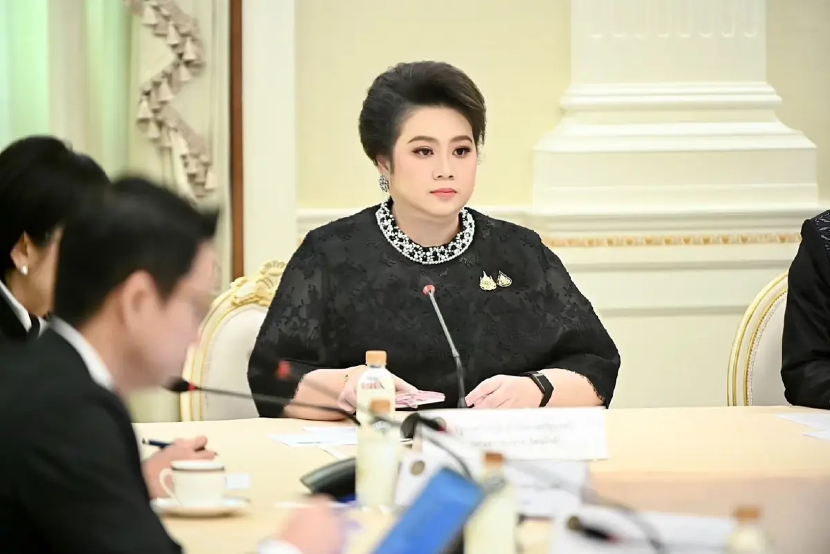 นางสาวศุภมาส อิศรภักดี รัฐมนตรีประจำสำนักนายกรัฐมนตรี 