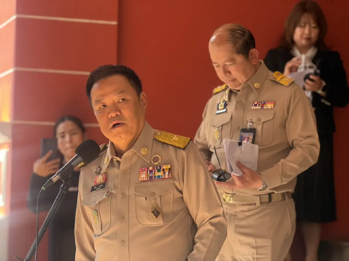 "อนุทิน" ยันไม่มีรายงาน "รถถังกัมพูชา" ประชิดชายแดน ลั่นไทยพร้อมรับทุกสถานการณ์ (มีคลิป)