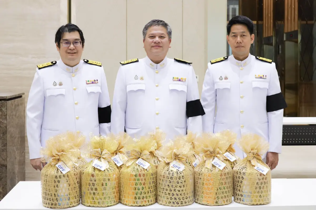 กบข. ร่วมพิธีเจริญพระพุทธมนต์และทำบุญตักบาตรถวายเป็นพระกุศล เนื่องในโอกาสฉลองพระชนมายุ 99 พรรษา สมเด็จพระสังฆราช