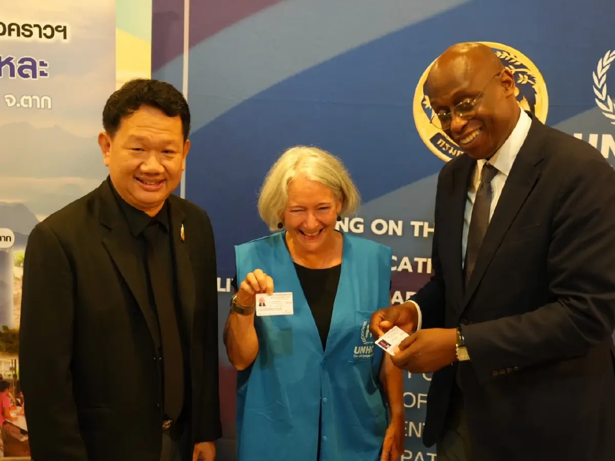 ปค.–UNHCR ยกระดับทำบัตรชมพูผู้หนีภัยการสู้รบจากเมียนมา