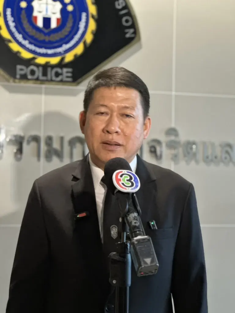 นายอภิวัฒน์ ขันทอง ทนายความและอดีตผู้ช่วยรัฐมนตรีประจำสำนักนายกรัฐมนตรี