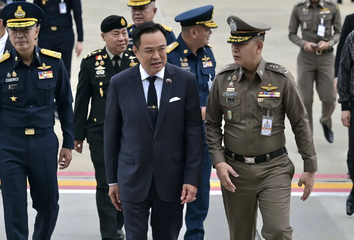 “อนุทิน” รับเจอ “ฮุน มาเนต” ที่รัสเซีย คุยกันนิดหน่อย ย้ำจุดยืนเดินหน้า UNCLOS
