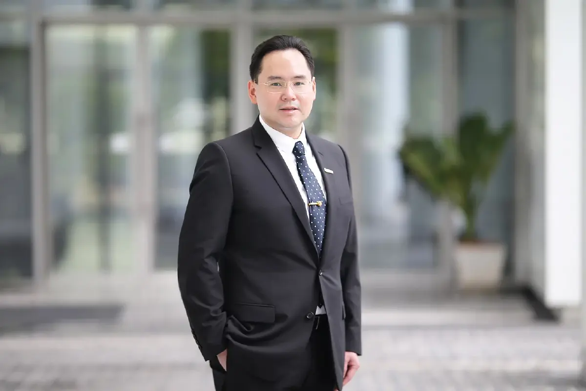 นายธนวัฒน์ ตรีวิศวเวทย์ กรรมการผู้จัดการ บริษัท ซีเค พาวเวอร์ จำกัด (มหาชน) 