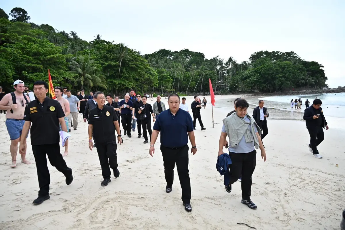 2รมช.มหาดไทย ลุยหาดฟรีดอมภูเก็ต สั่งเช็ก นส3 รีดค่าลงหาดหัวละ 100