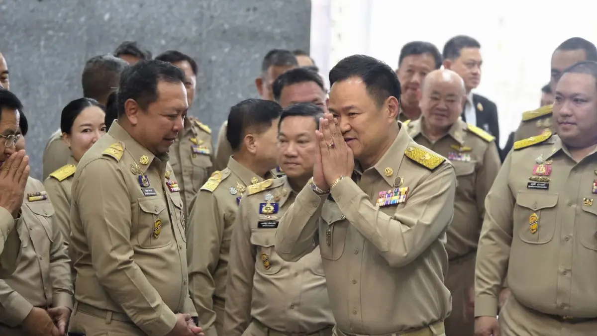"อนุทิน" ขออย่าเรียก "บัตรคนจน" ชี้ประชาชนต้องมีศักดิ์ศรีความเป็นมนุษย์