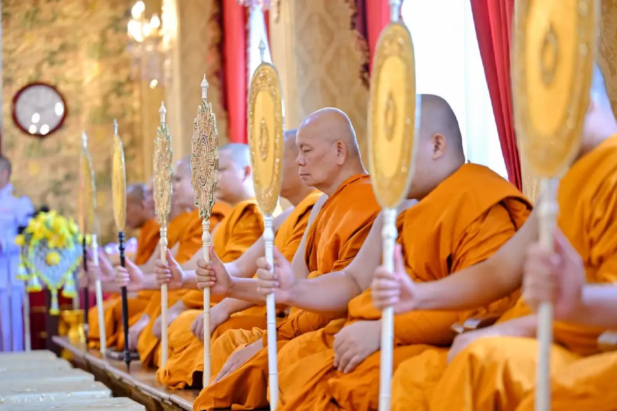 กรมการศาสนาจัดพิธีเจริญพระพุทธมนต์ เฉลิมพระเกียรติ "พระราชินี"