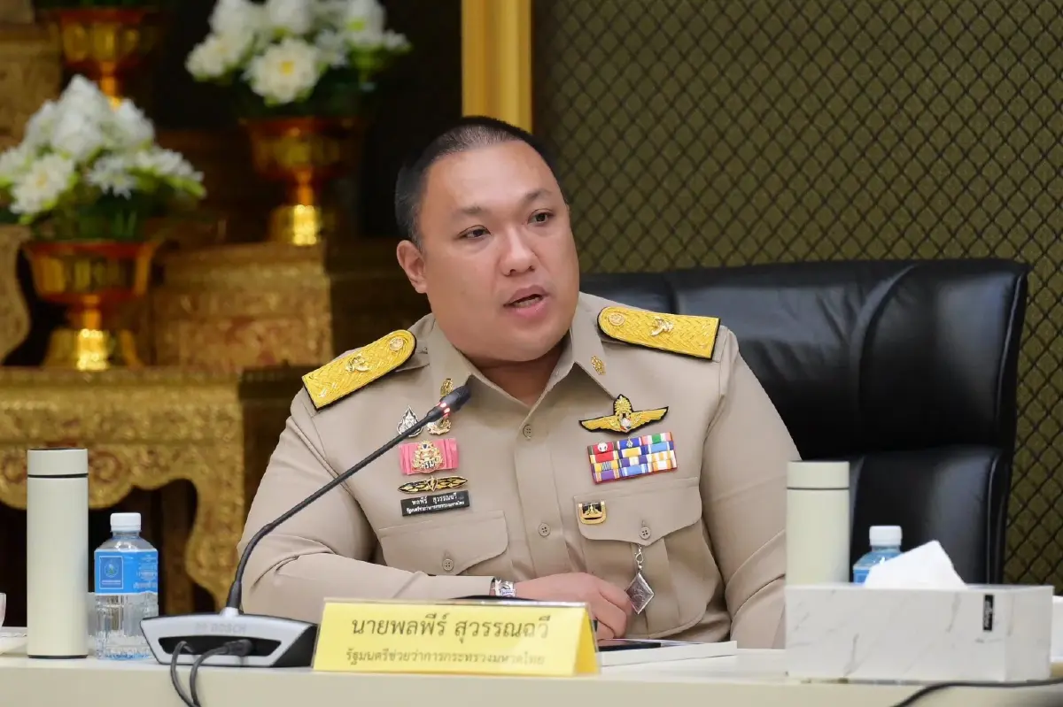 "พลพีร์" สั่งรื้อใหญ่ เตรียมถอด "ค่าไฟสาธารณะ" ออกจากบิลประชาชนหลังแบกมา 30 ปี