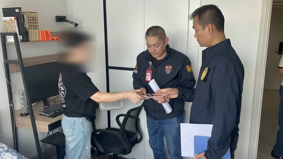 รวบ "มาดามเจิ้ง" สาวจีนวัย 33 หนีคดีโกงลงทุน "คลาวด์เซิร์ฟเวอร์" มูลค่าทะลุ 2 หมื่นล้าน ซุกคอนโดเชียงใหม่