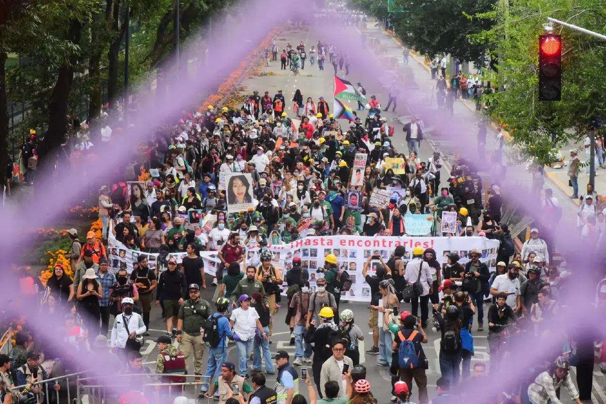 ประมวลภาพ พิธีเปิด "ฟุตบอลโลก 2026" สุดประทับใจ ท่ามกลางม็อบปะทะเดือดนอกสนาม