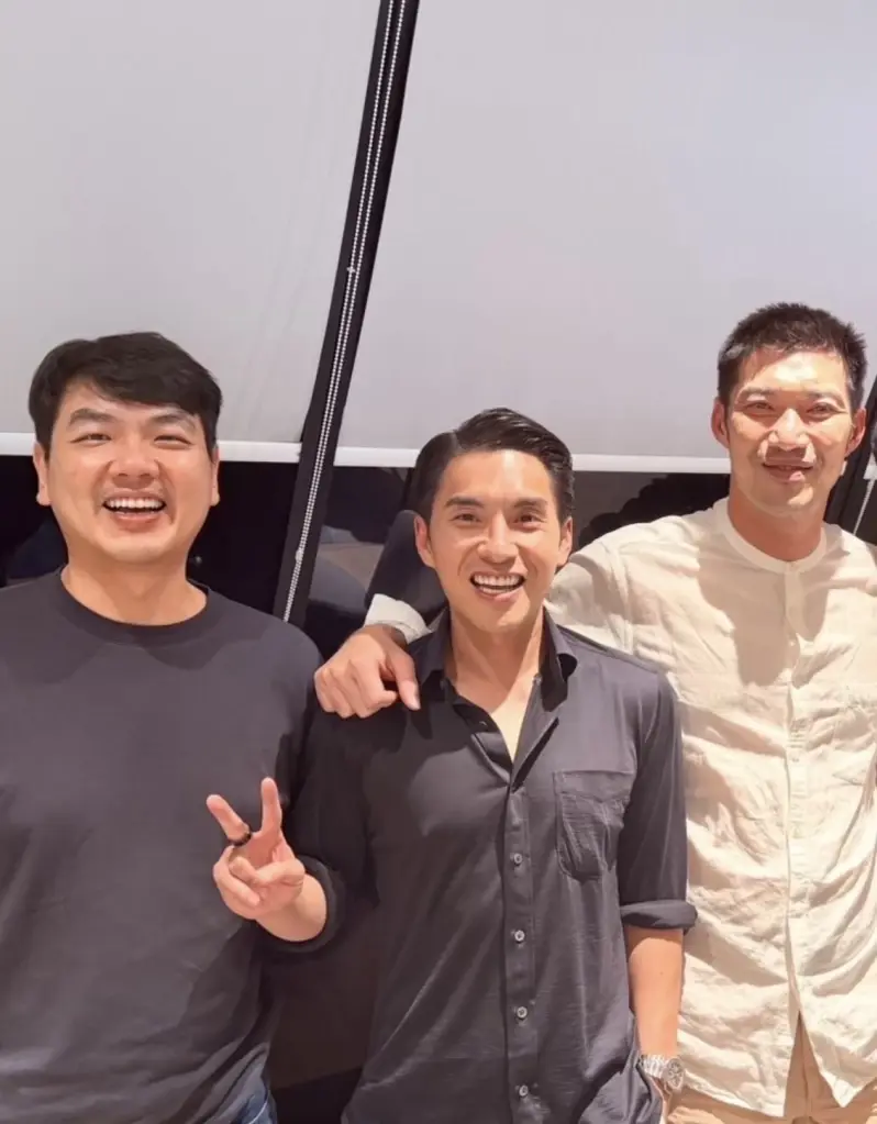 เอาละสิ! ภาพหลุด “ธนาธร – ปิยบุตร” ร่วมเฟรมซีอีโอ Plan.B โผล่สวน “ไอซ์”