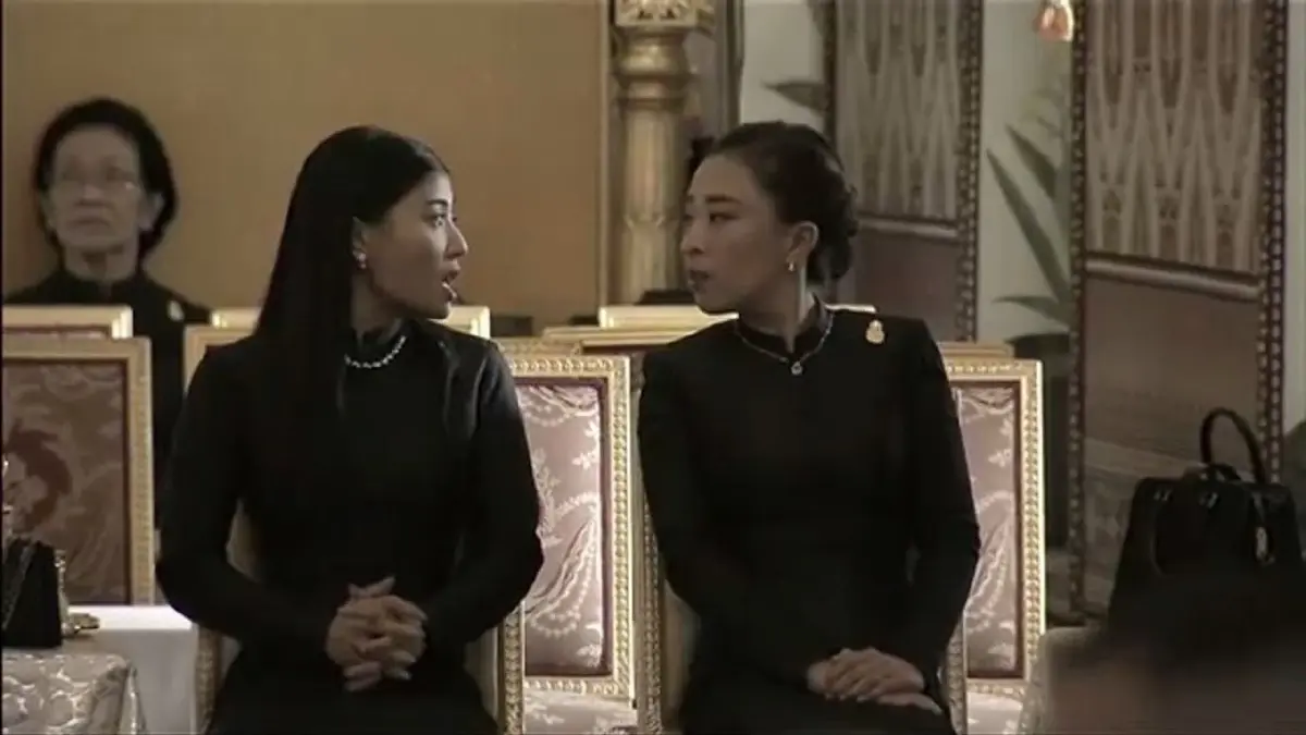 นั่งคนเดียวมันเหงานะ “เจ้าฟ้าสิริวัณณวรีฯ” ทรงโพสต์รำลึก “เจ้าฟ้าพัชรกิติยาภาฯ” ผู้เป็นดั่งลมใต้ปีก