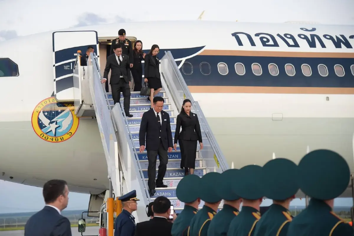 "นายกฯ" ถึง "รัสเซีย" ร่วมการประชุม "สุดยอดอาเซียน-รัสเซีย" สมัยพิเศษ ลุยดีลทวิภาคี-เวทีธุรกิจ