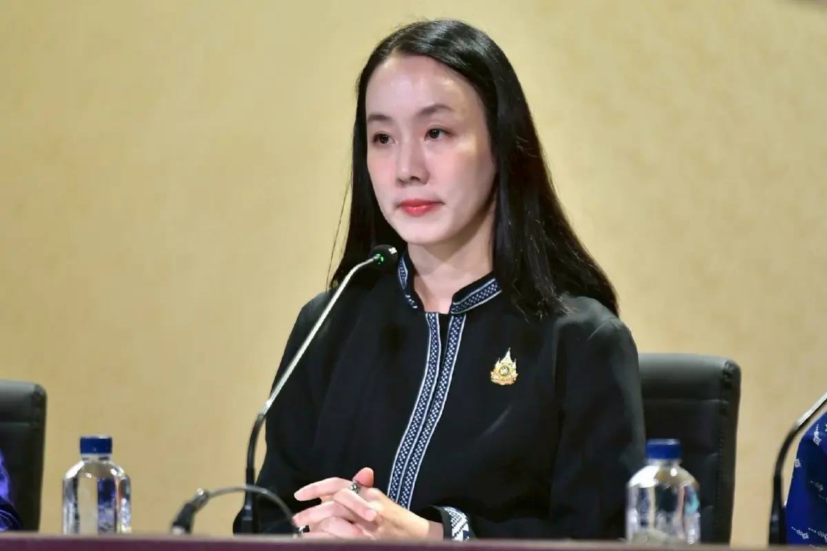 นางสาวลลิดา เพริศวิวัฒนา รองโฆษกประจำสำนักนายกรัฐมนตรี