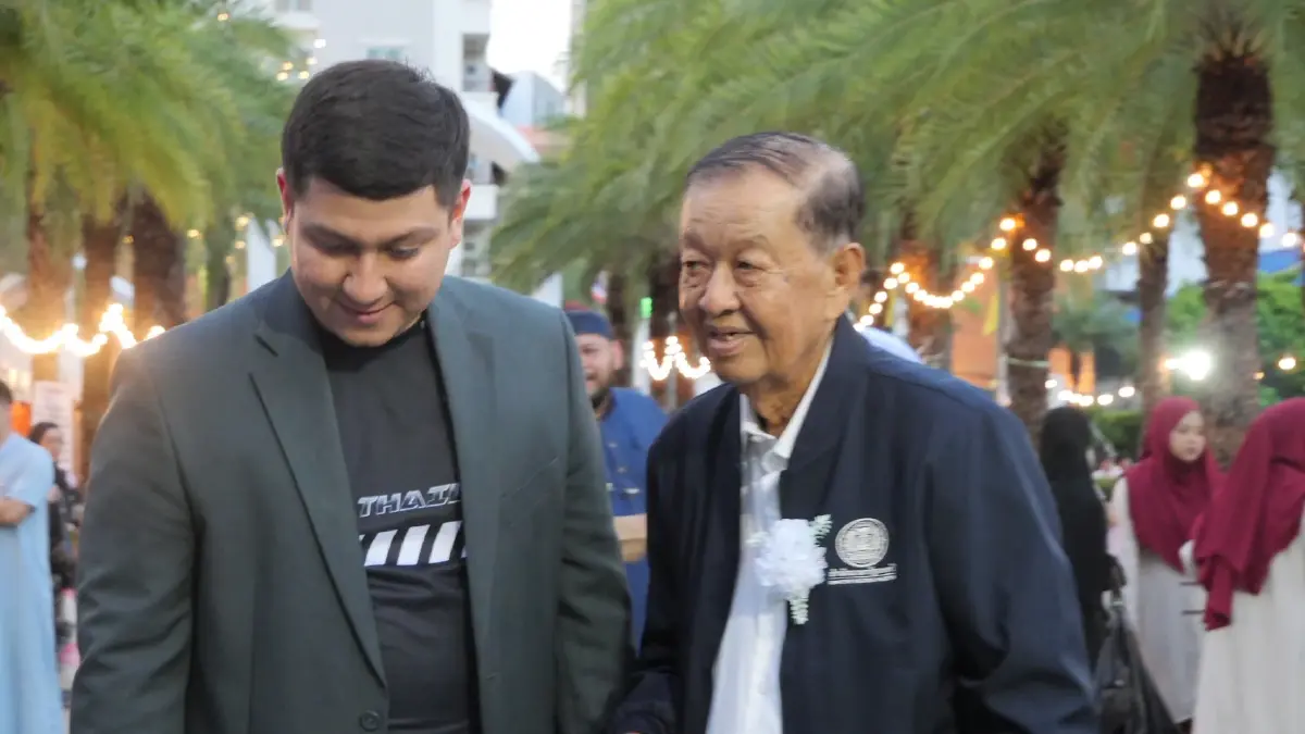“วันนอร์-ทวี” ร่วมเปิดงานมหกรรมวัฒนธรรมพื้นบ้านมลายู ระดมทุนช่วยเด็กกำพร้าและเด็กด้อยโอกาสบ้านนูซันตารา