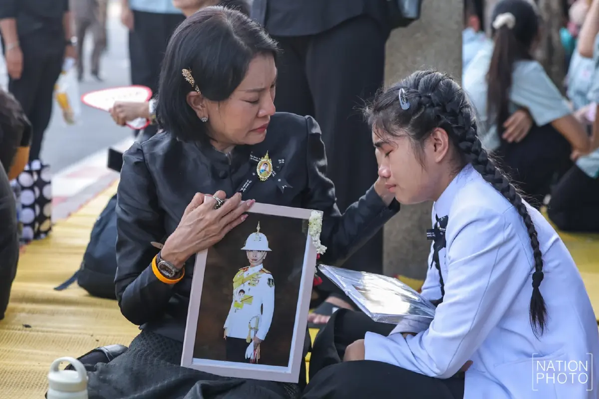 "พสกนิกร" หลั่งน้ำตา ส่งเสด็จพระองค์หญิงฯ ครั้งสุดท้าย