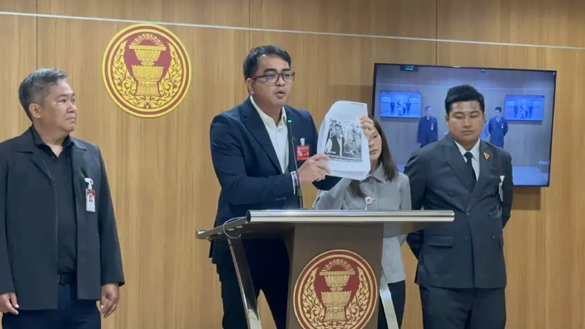 “ลิซ่า” ซัดย้ายผู้ว่าฯ แค่ละครฉากหนึ่ง - สื่อภูเก็ตร้องถูกฟ้อง