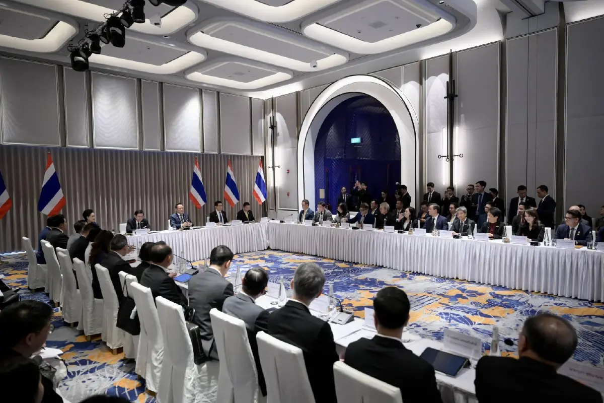 "อนุทิน" นำทัพ "ไทยแลนด์" บุกกรุงฮานอย ถกเอกชนไทยในเวียดนาม ดันธุรกิจไทยโตในอาเซียน
