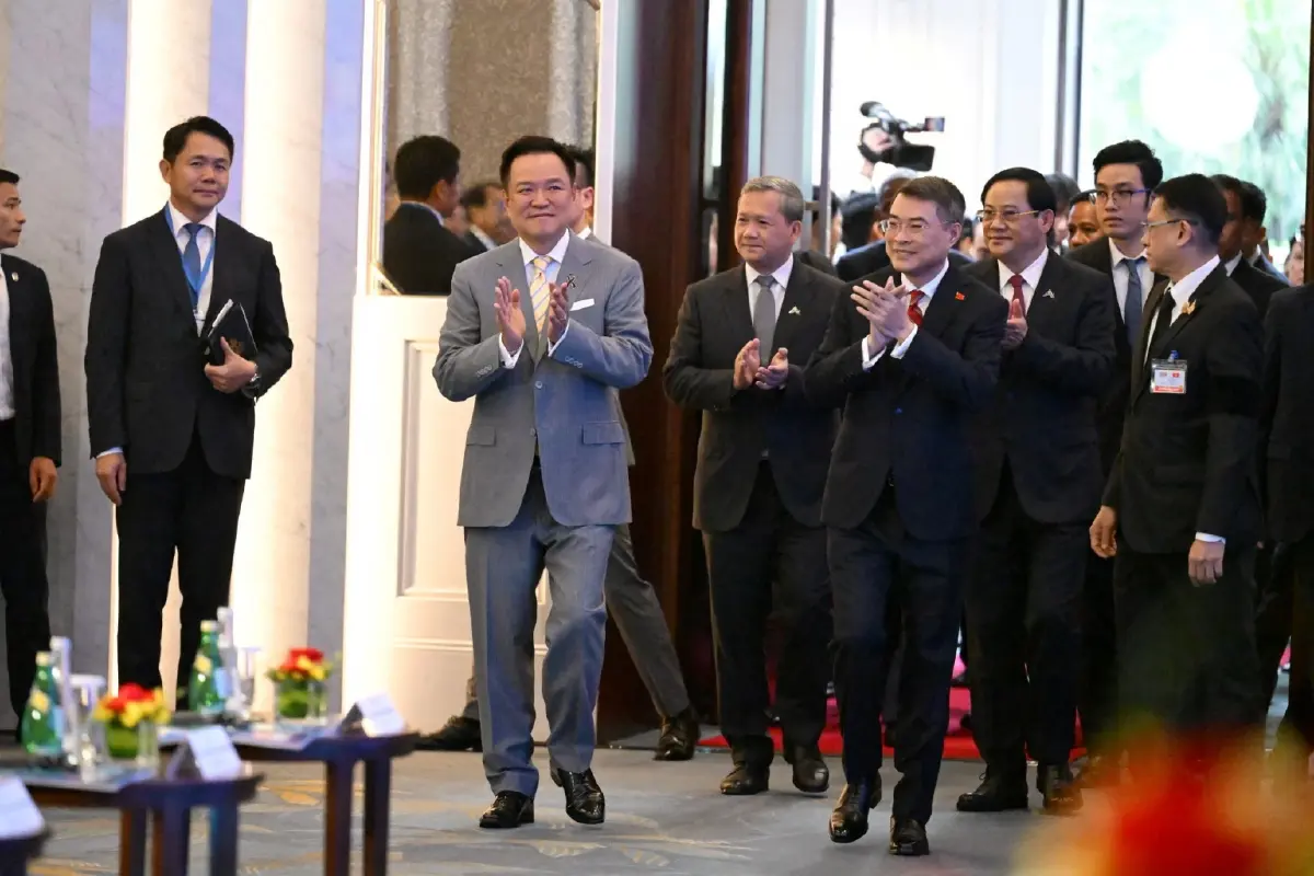 "นายกฯ อนุทิน" แค่ทักทาย "ฮุน มาเนต" ตามมารยาท ไร้การประชุมลับที่เวียดนาม